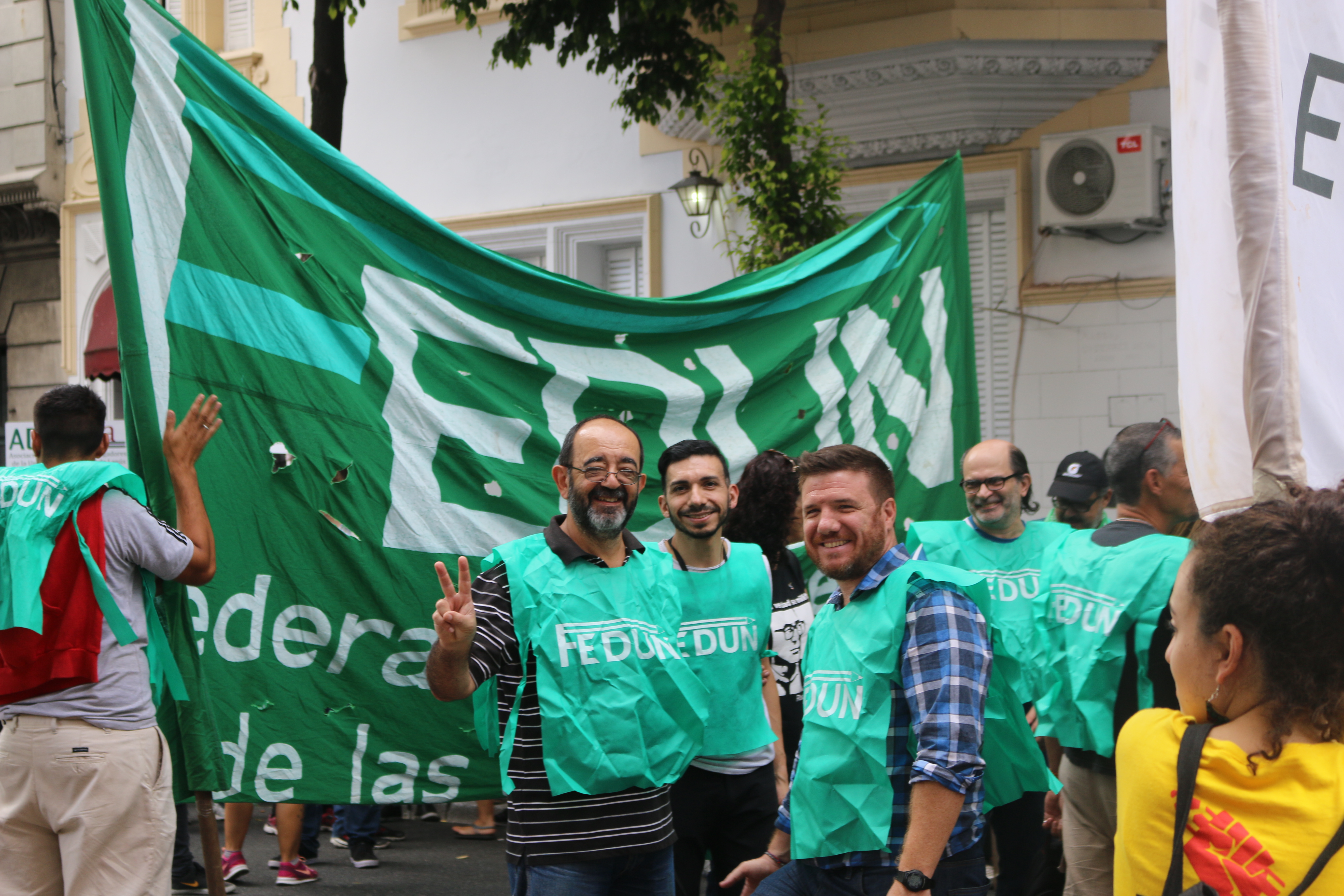 21F: 500MIL TRABAJADORES CONTRA EL AJUSTE