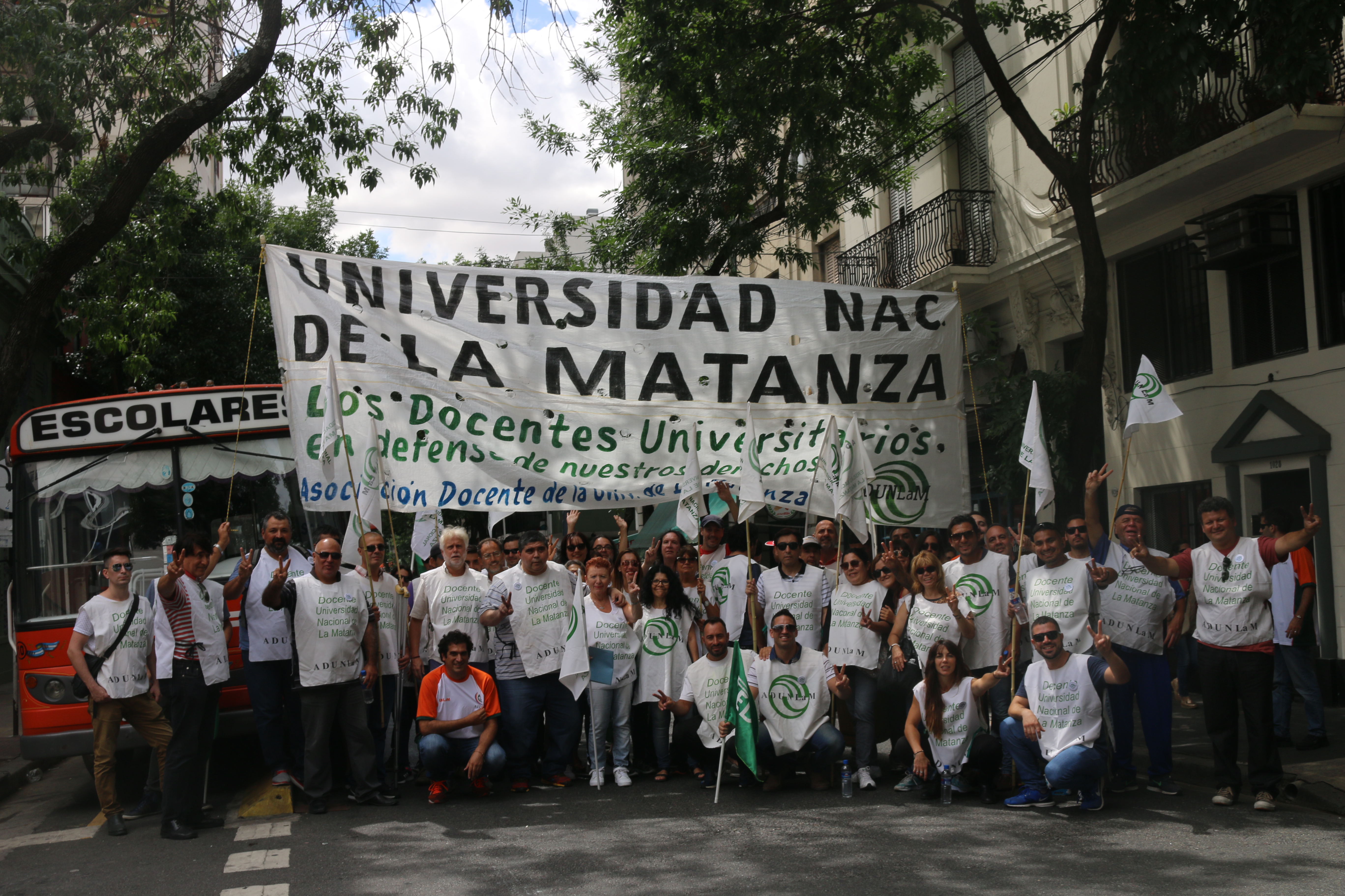 21F: 500MIL TRABAJADORES CONTRA EL AJUSTE