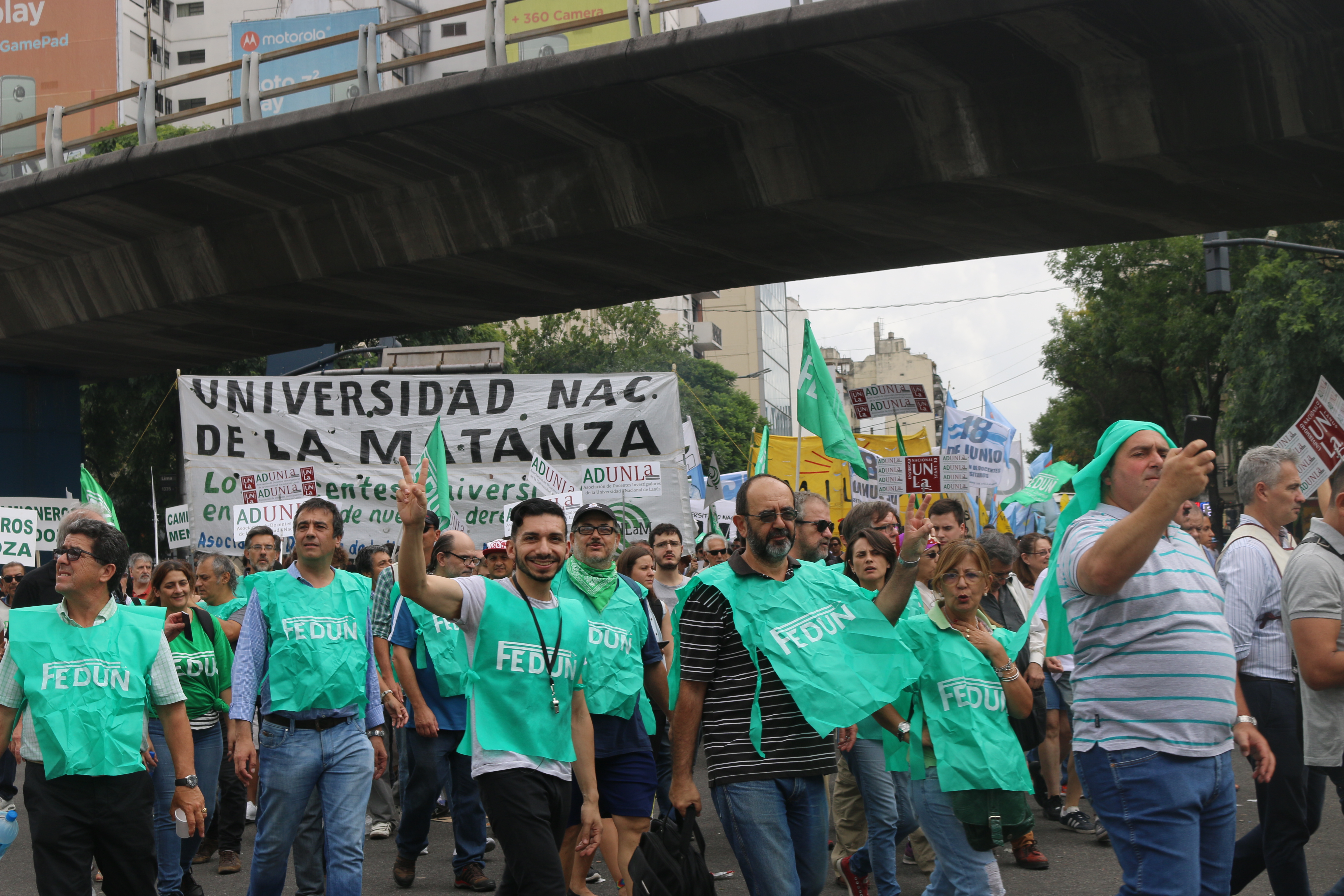 21F: 500MIL TRABAJADORES CONTRA EL AJUSTE