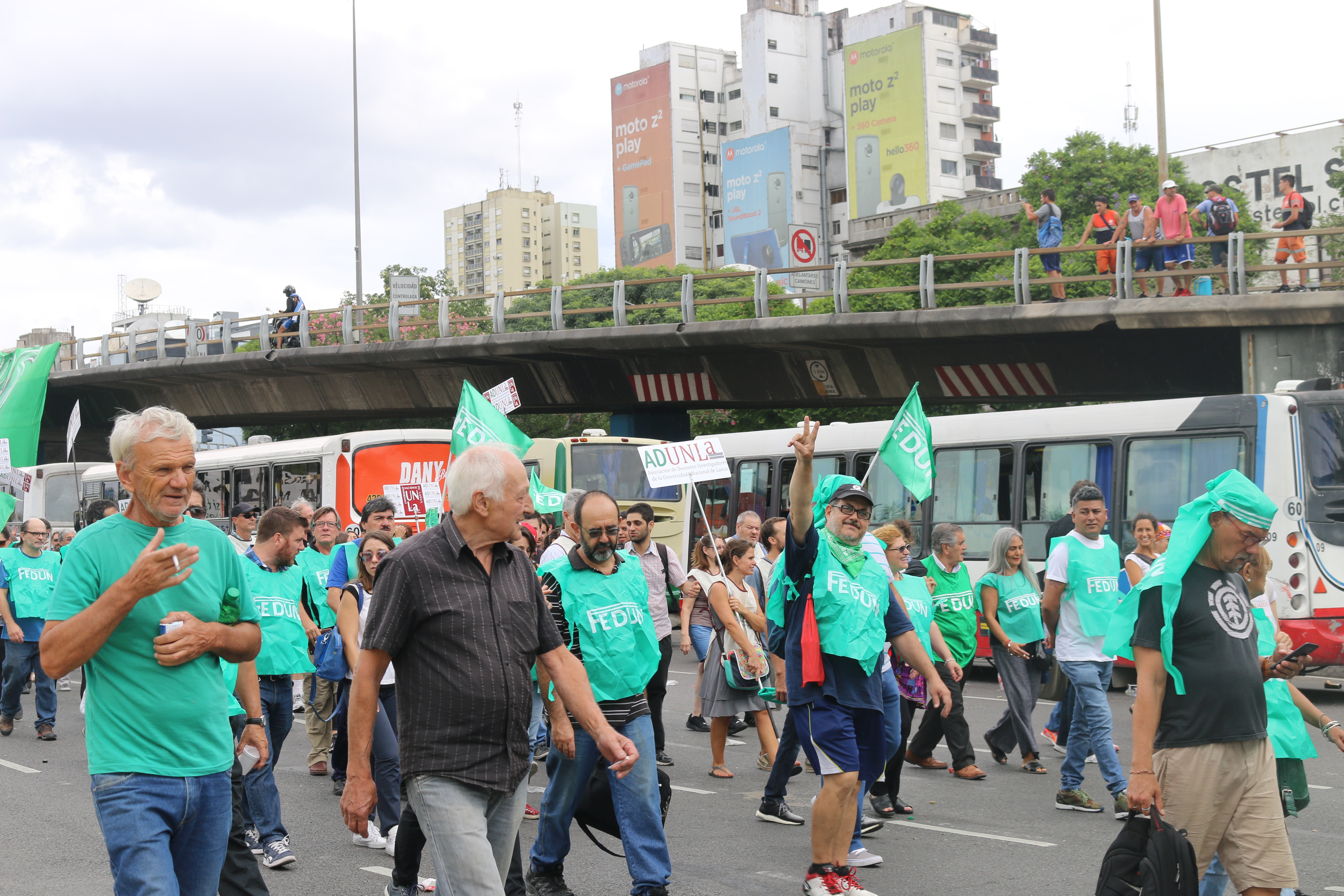 21F: 500MIL TRABAJADORES CONTRA EL AJUSTE