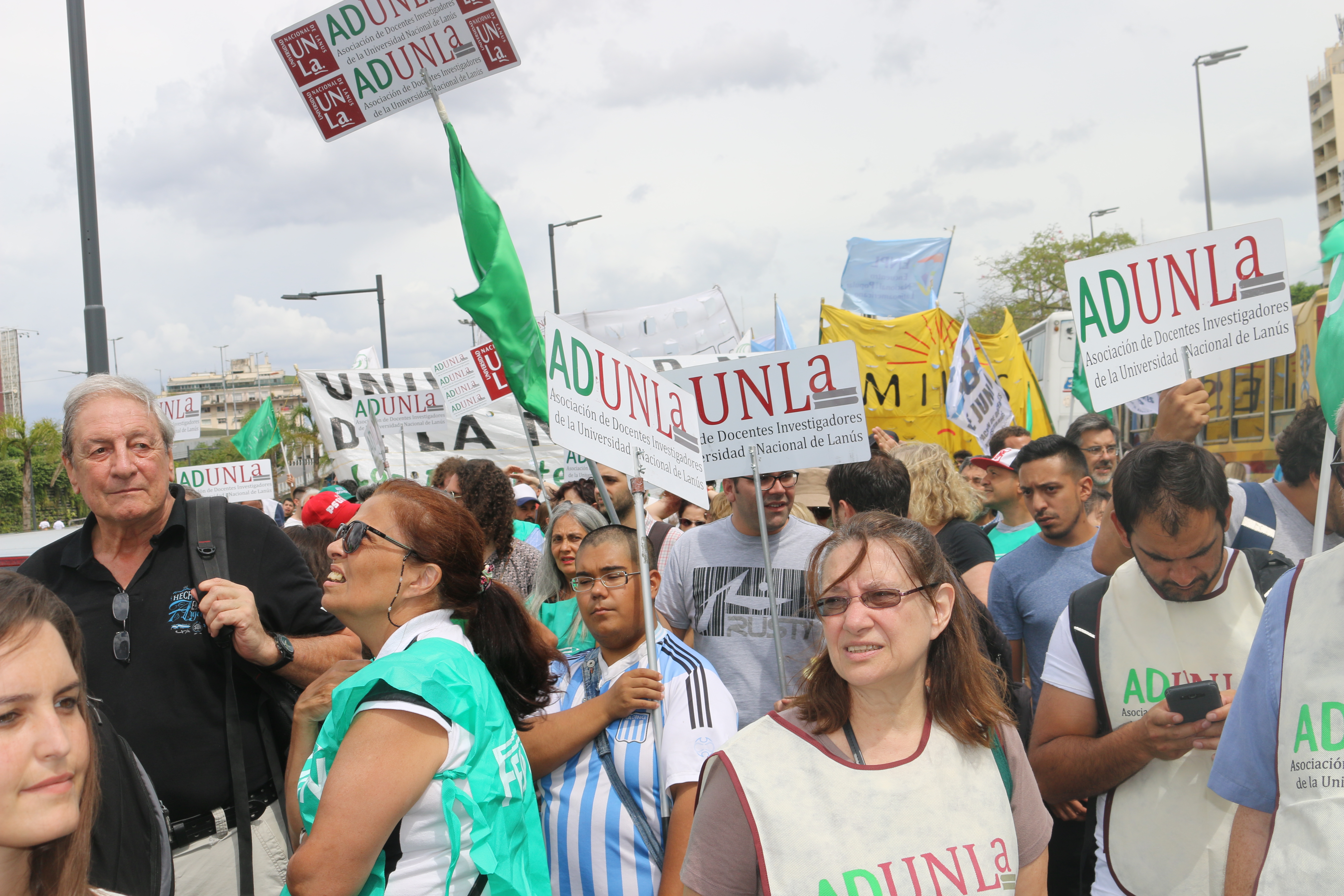 21F: 500MIL TRABAJADORES CONTRA EL AJUSTE