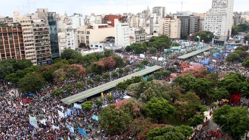 21F: 500MIL TRABAJADORES CONTRA EL AJUSTE