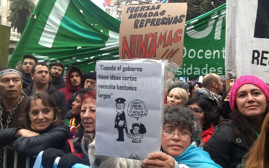 FUERZAS ARMADAS REPRESIVAS, ¡NUNCA MÁS!