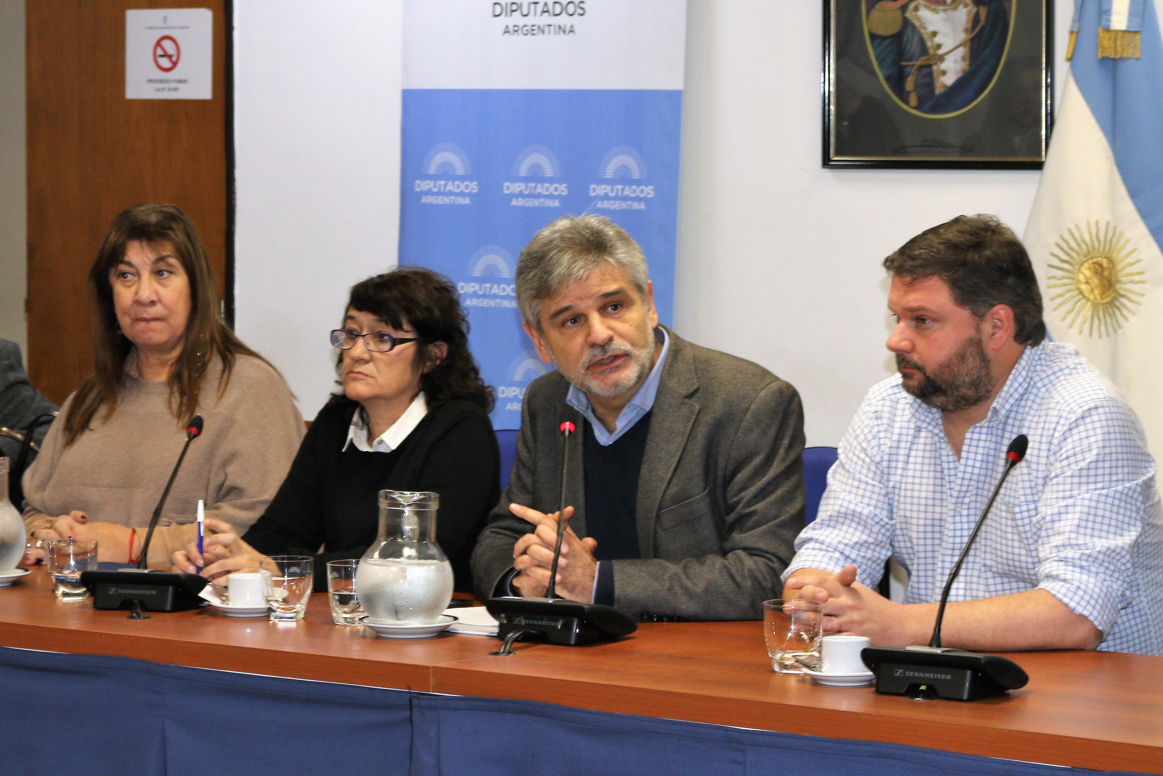 CONFLICTO DOCENTE EN CHUBUT: FEDUN PARTICIPÓ DE LA CONFERENCIA DE PRENSA EN DIPUTADOS