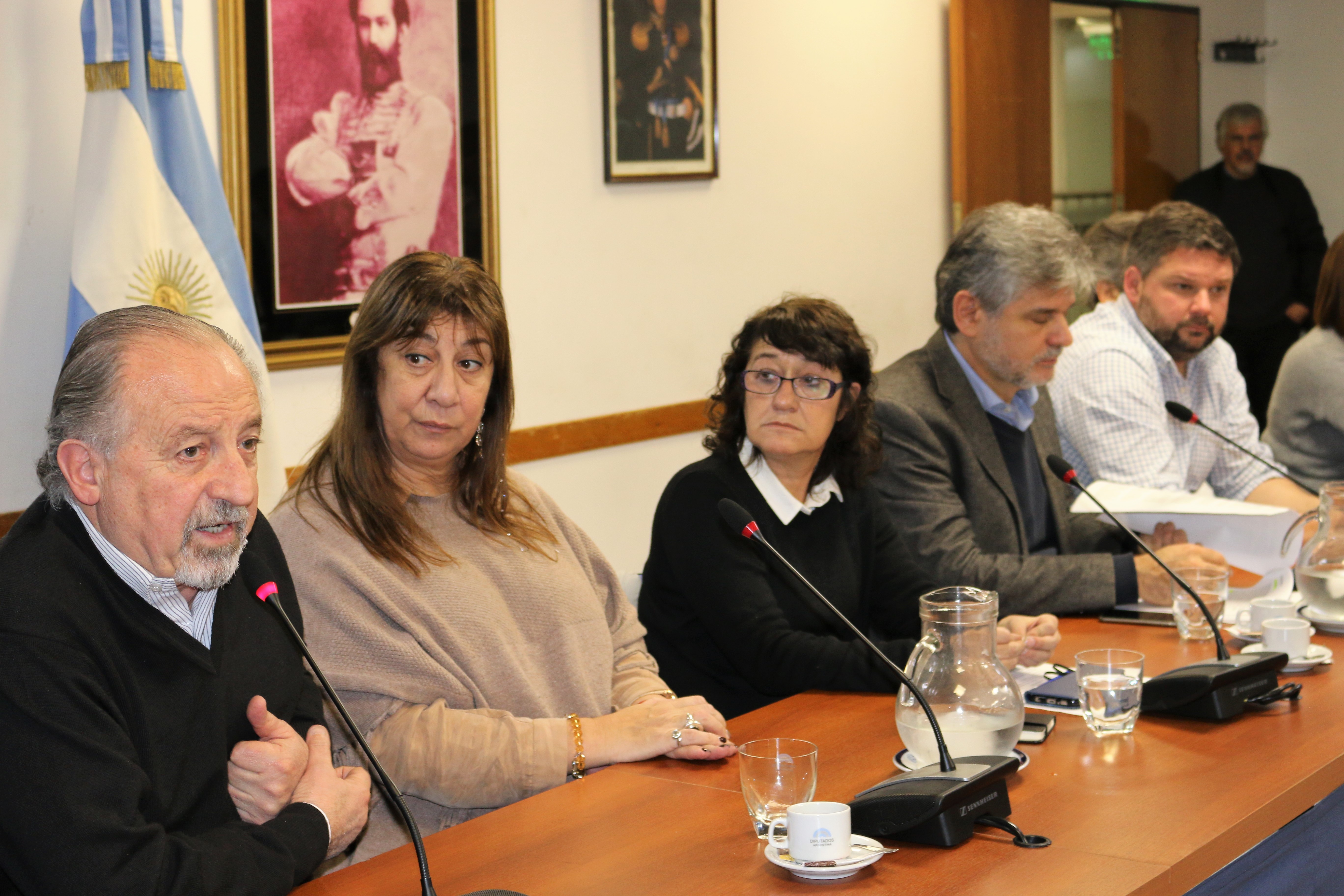 CONFLICTO DOCENTE EN CHUBUT: FEDUN PARTICIPÓ DE LA CONFERENCIA DE PRENSA EN DIPUTADOS