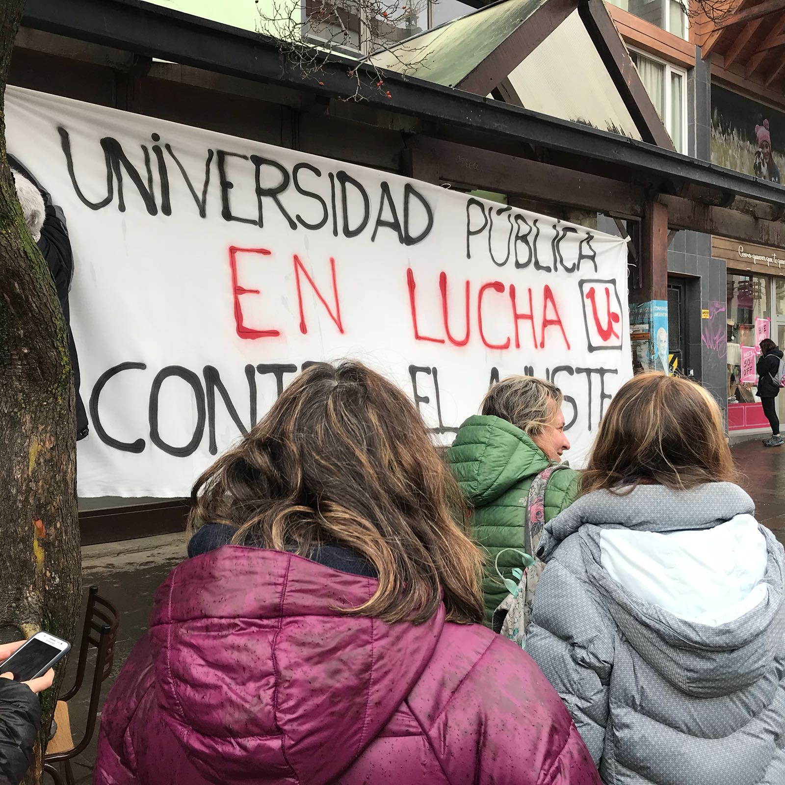 CONTUNDENTE ACATAMIENTO AL PARO EN LA UNRN