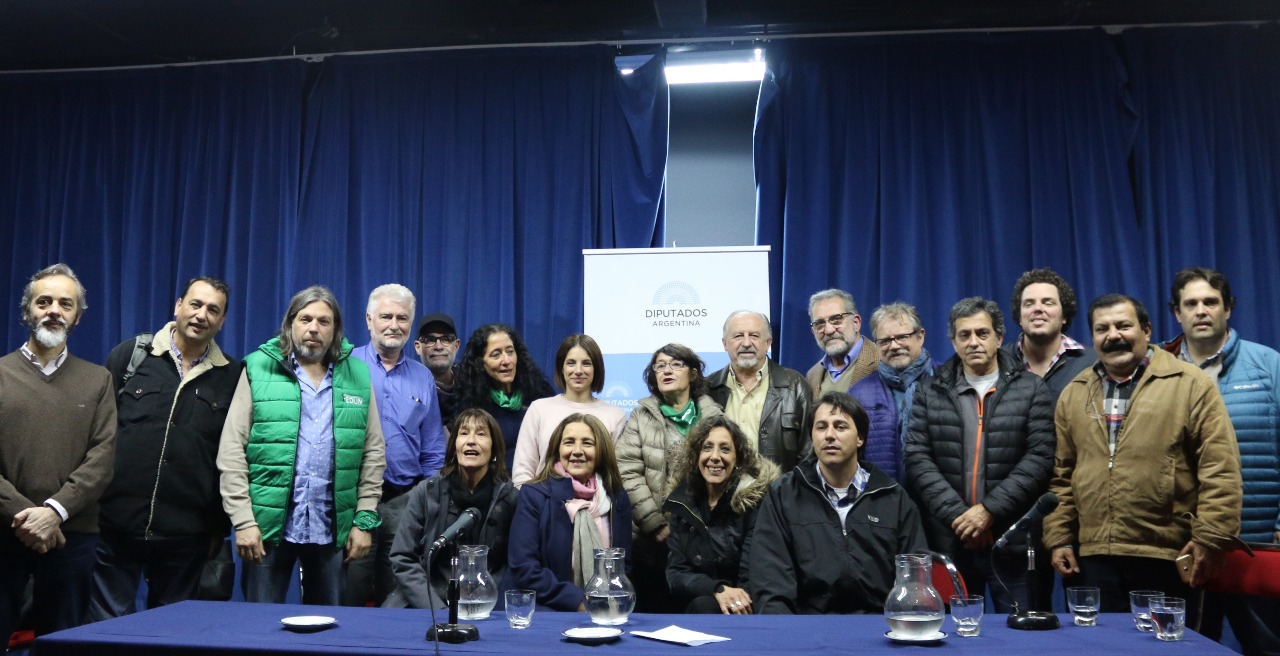 ALTO ACATAMIENTO A LA PRIMERA JORNADA DEL PARO DOCENTE UNIVERSITARIO