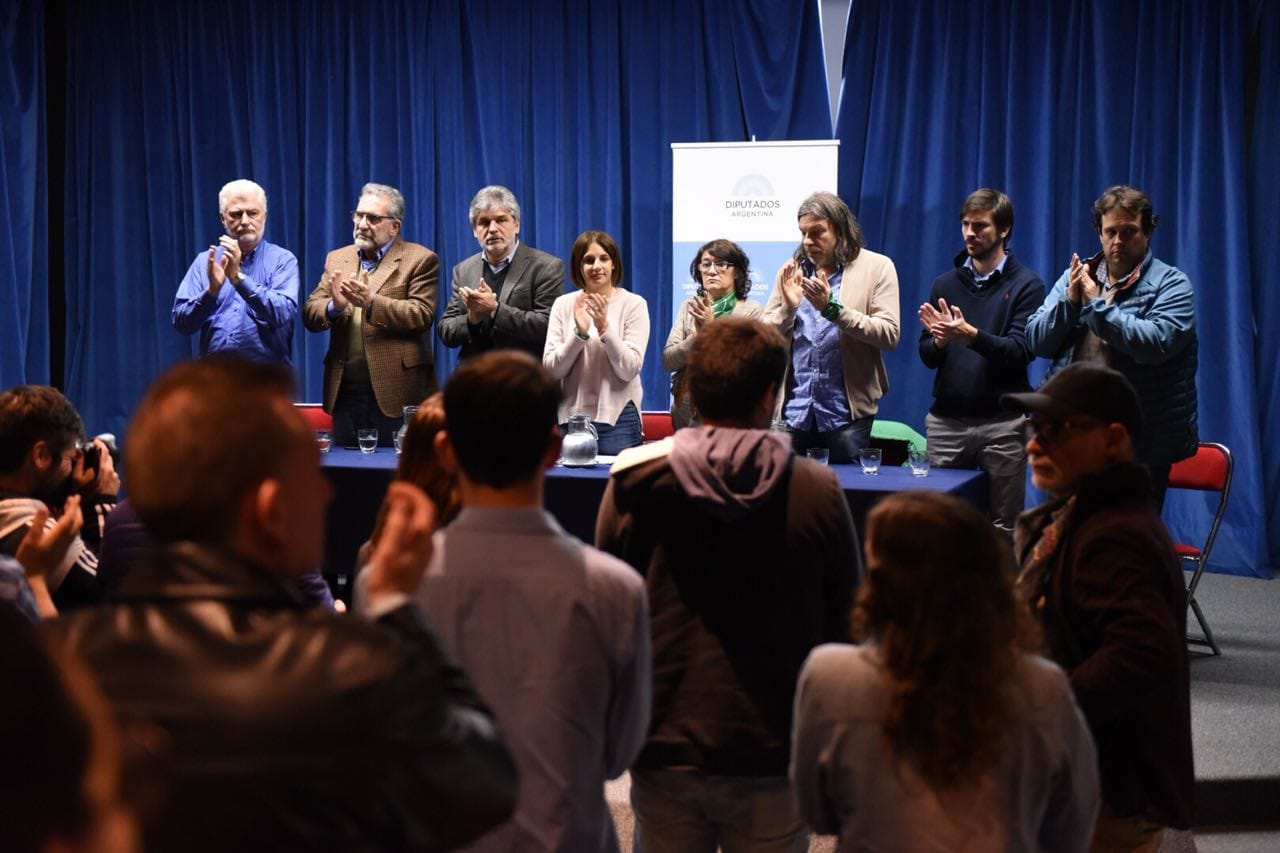 ALTO ACATAMIENTO A LA PRIMERA JORNADA DEL PARO DOCENTE UNIVERSITARIO