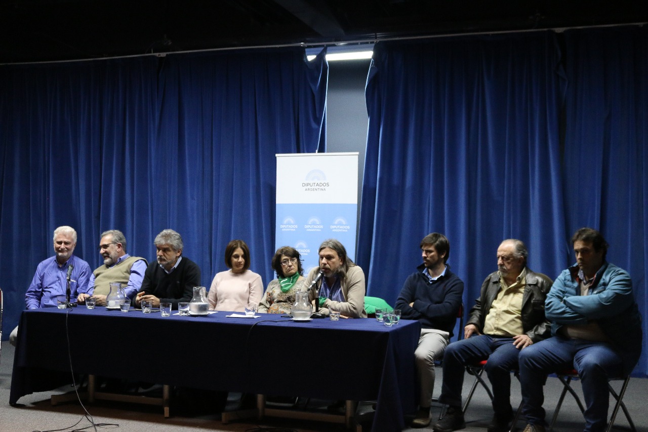 ALTO ACATAMIENTO A LA PRIMERA JORNADA DEL PARO DOCENTE UNIVERSITARIO