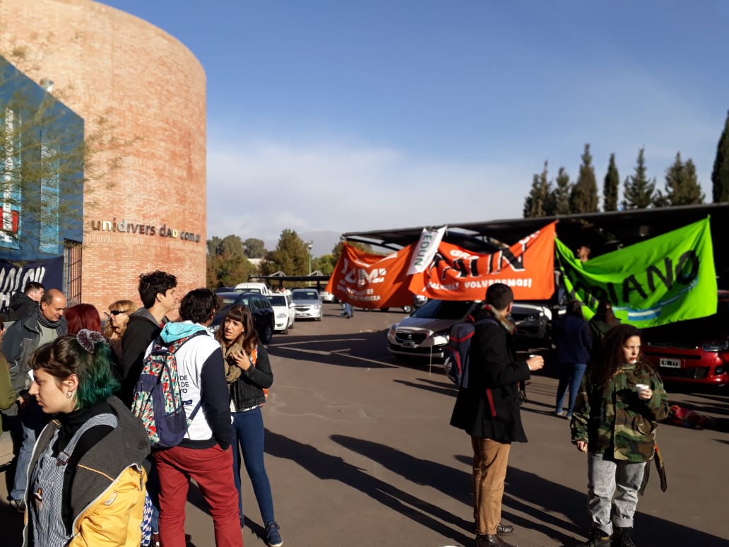 TOMA DEL RECTORADO DE LA UNCUYO