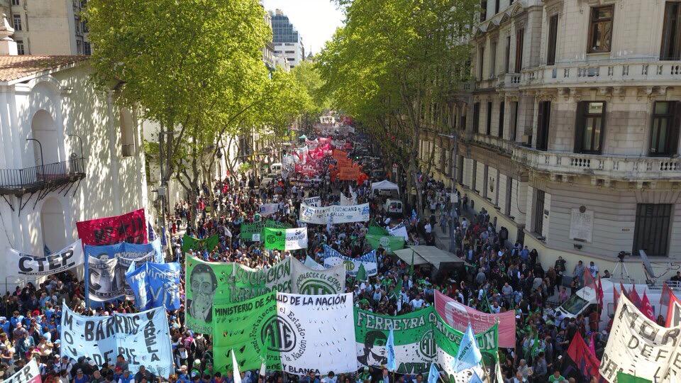 LA FEDUN MARCHÓ POR LA SALUD PÚBLICA