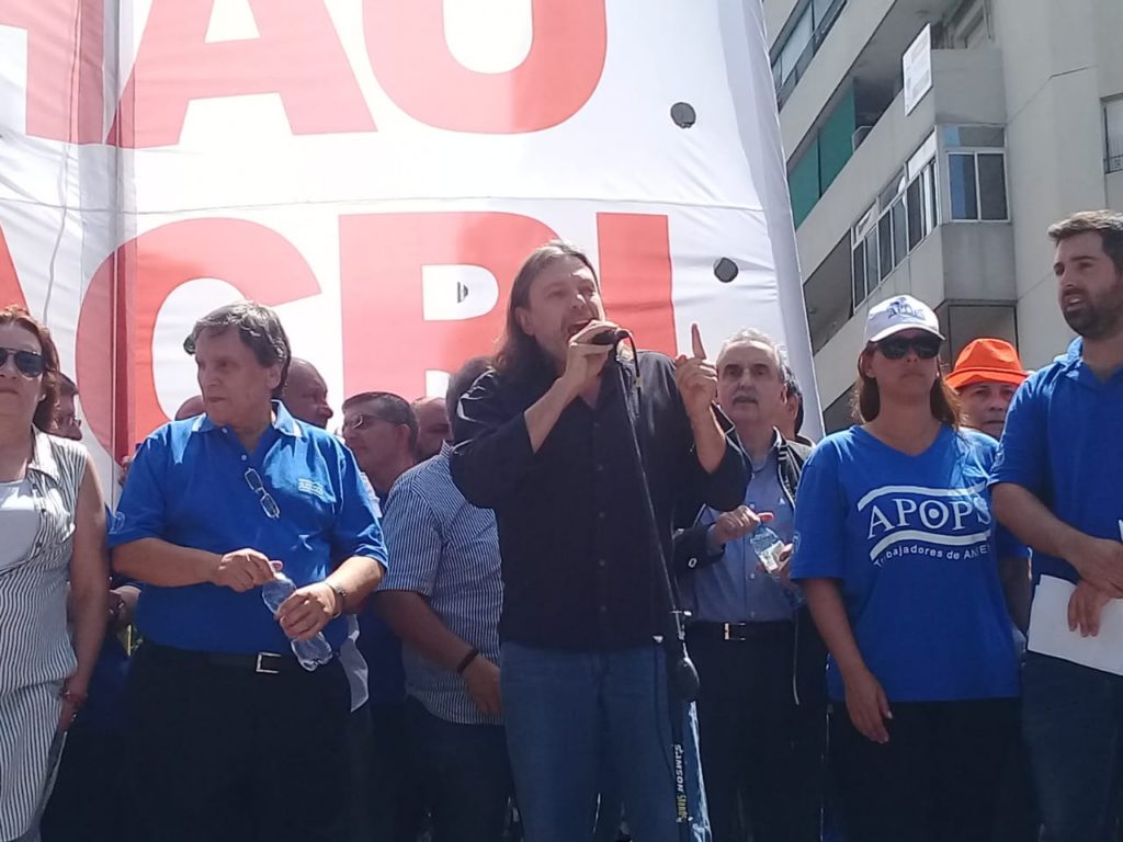 Fotografía durante el acto del Frente Sindical para el Modelo Nacional (FRESIMONA)