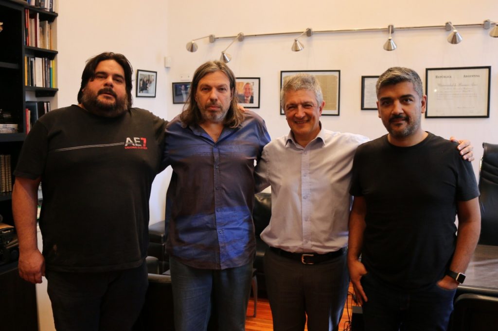 Gustavo López visitó la sede de la FEDUN