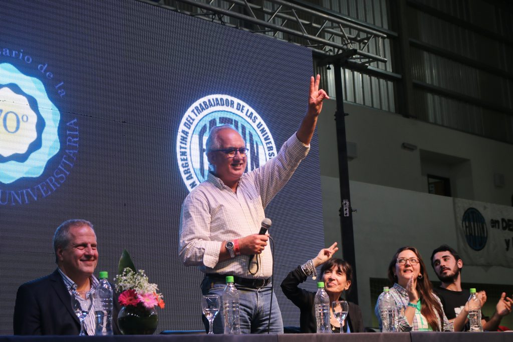 Docentes y no docentes festejamos los 70 años de la Gratuidad Universitaria