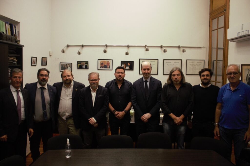 El secretario del Consejo Universitario Iberoamericano, Felix García Lausin, visitó la FEDUN
