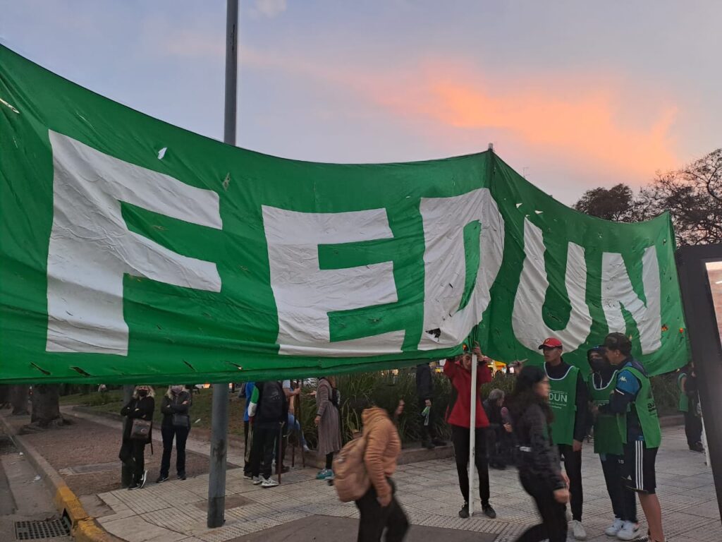 La FEDUN presente en la Marcha de las Antorchas