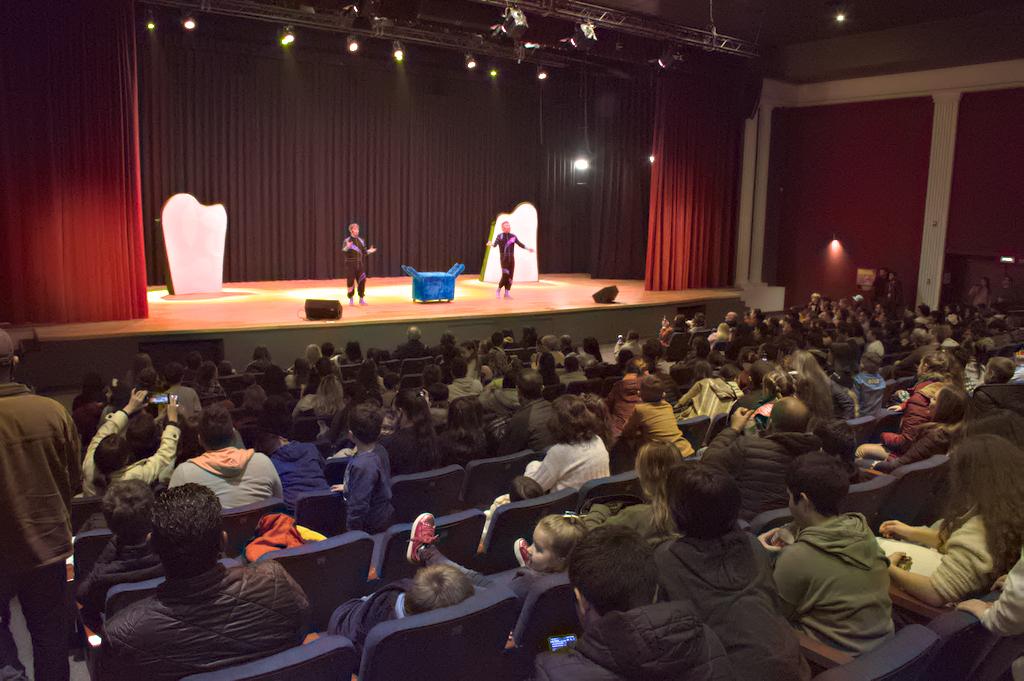 Teatro-Cine de la Universidad Nacional de la Matanza (UNLaM)
