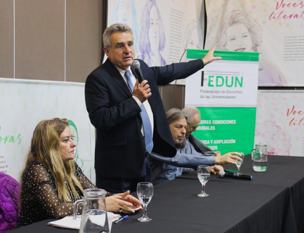 Agustín Rossi en el Plenario de la FEDUN: “Tenemos que dar una batalla por los valores sobre los que se construyó la sociedad argentina”