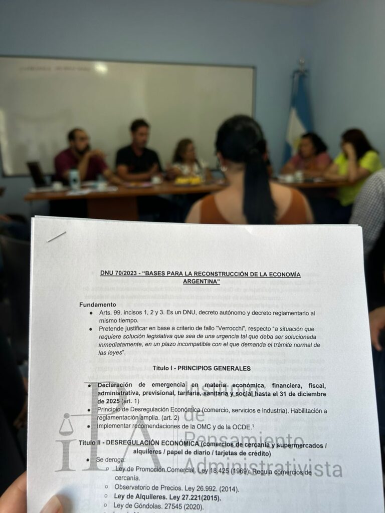 Reunión de comisión de ADUNCA expresó su rechazo al DNU de Milei