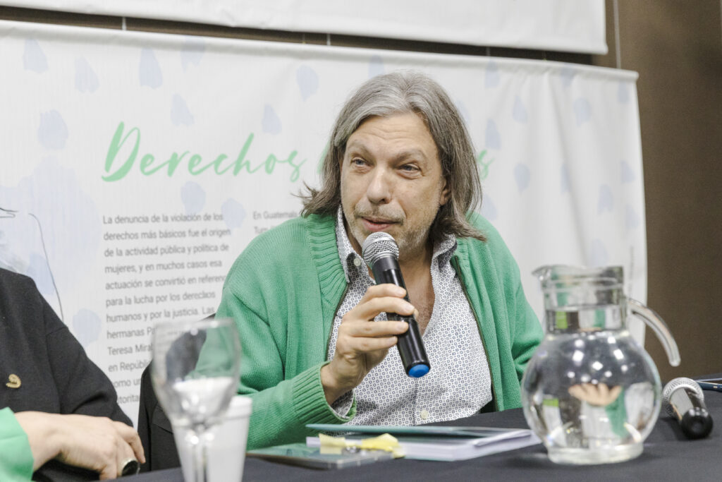 Daniel Filmus presentó su nuevo libro “Del péndulo al precipicio” en la FEDUN