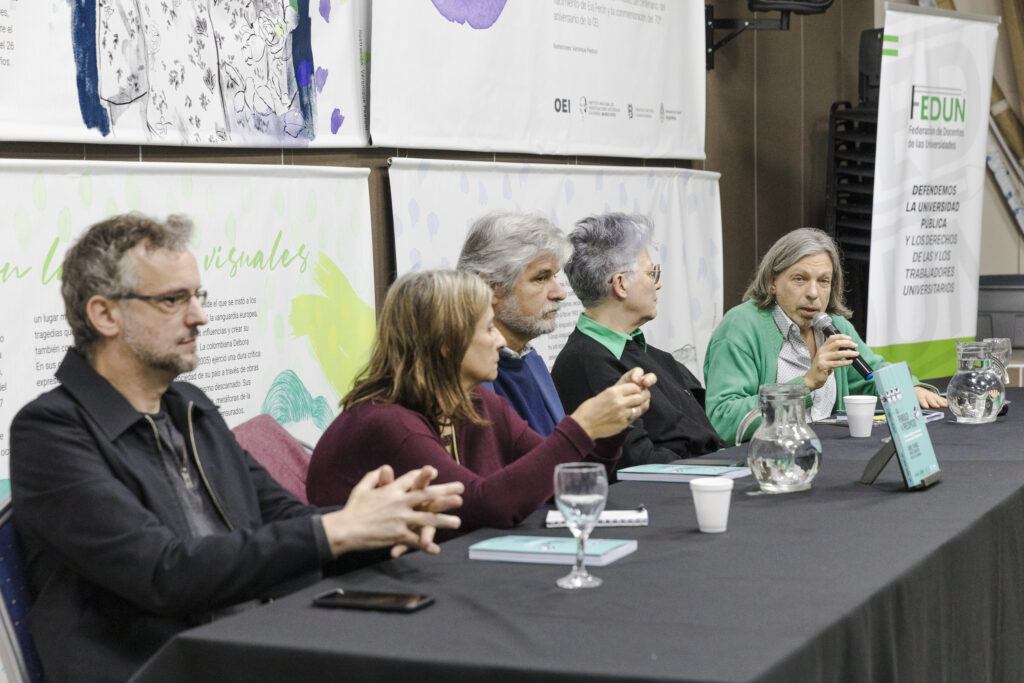 Daniel Filmus presentó su nuevo libro “Del péndulo al precipicio” en la FEDUN