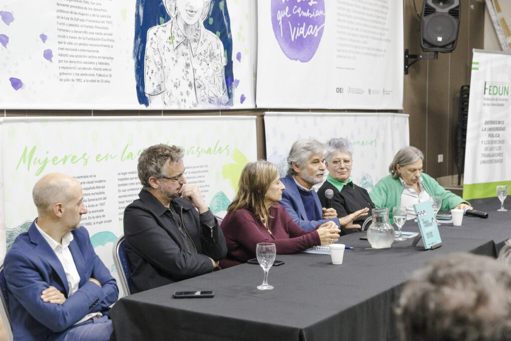 Daniel Filmus presentó su nuevo libro “Del péndulo al precipicio” en la FEDUN