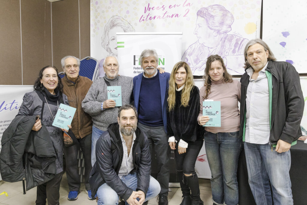 Daniel Filmus presentó su nuevo libro “Del péndulo al precipicio” en la FEDUN