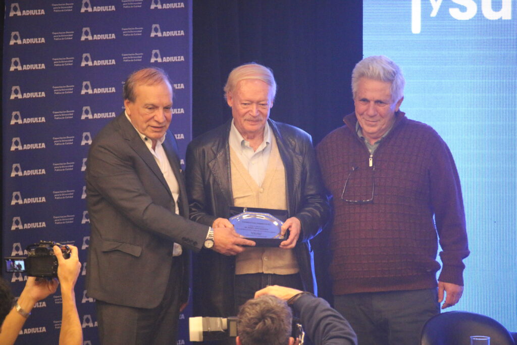 Ángel Díaz Barriga disertó para docentes e investigadores en Argentina