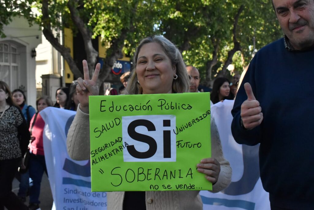 MÁS DE UN MILLÓN EN TODO EL PAÍS DEFENDIMOS LA UNIVERSIDAD PÚBLICA