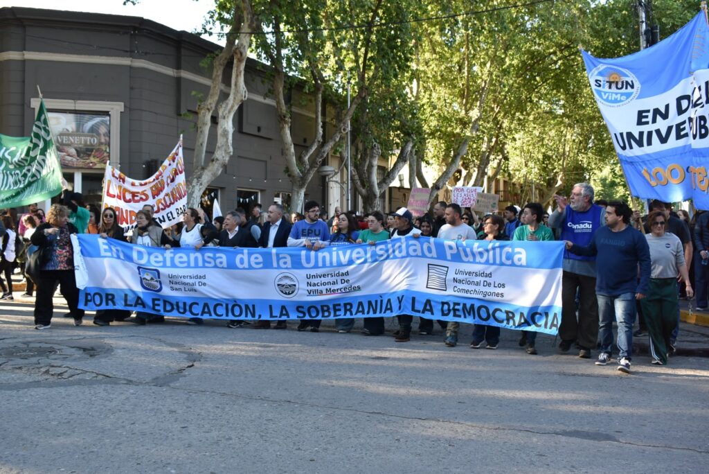 MÁS DE UN MILLÓN EN TODO EL PAÍS DEFENDIMOS LA UNIVERSIDAD PÚBLICA