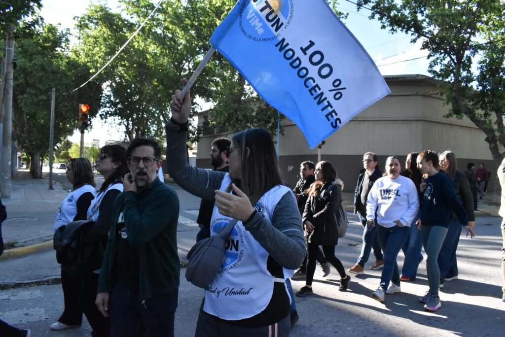 MÁS DE UN MILLÓN EN TODO EL PAÍS DEFENDIMOS LA UNIVERSIDAD PÚBLICA