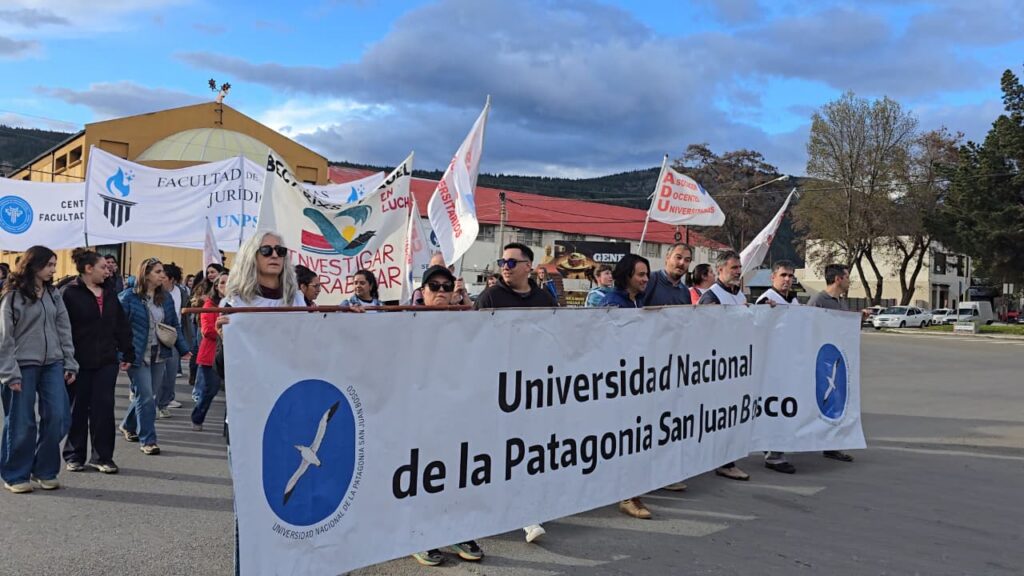 MÁS DE UN MILLÓN EN TODO EL PAÍS DEFENDIMOS LA UNIVERSIDAD PÚBLICA