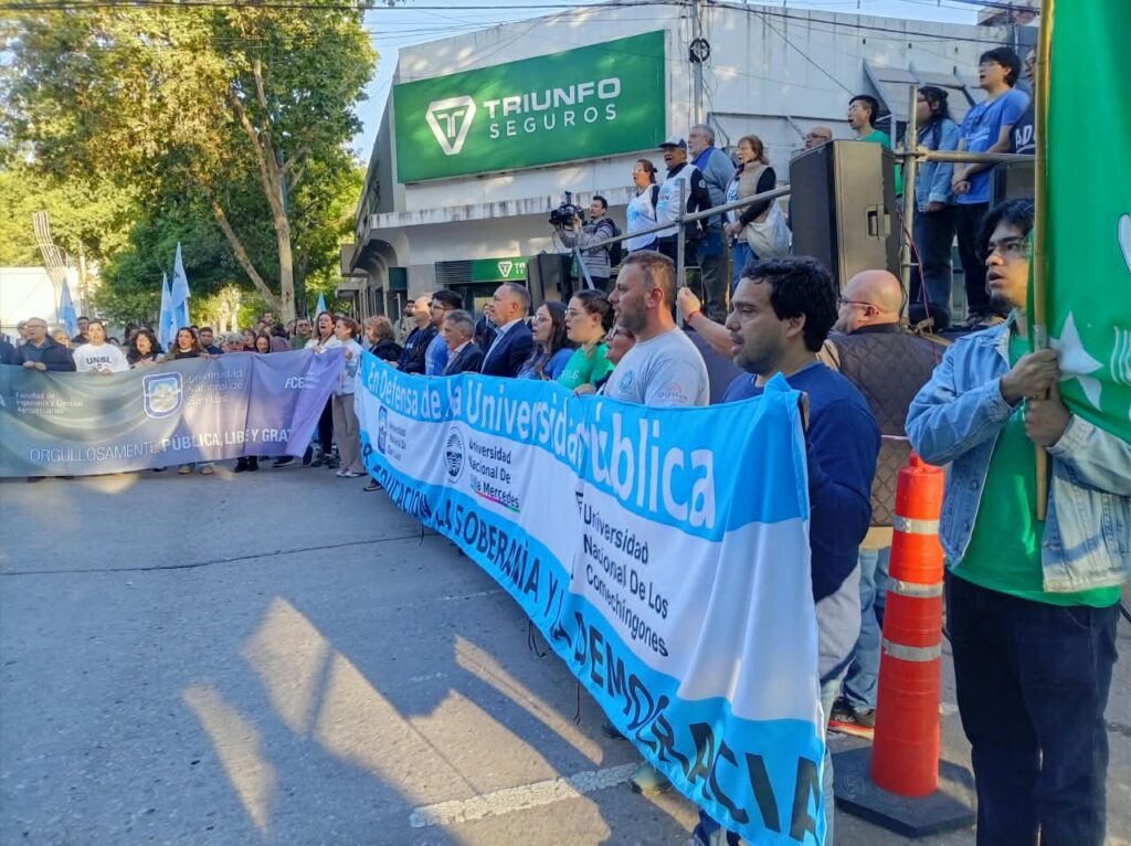 MÁS DE UN MILLÓN EN TODO EL PAÍS DEFENDIMOS LA UNIVERSIDAD PÚBLICA